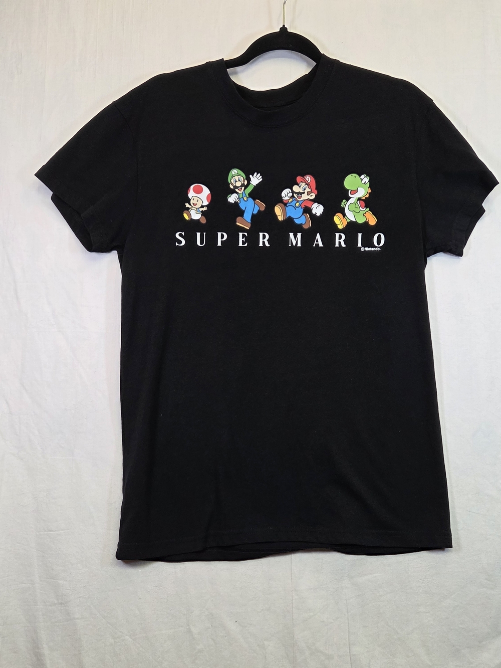 Super Mario Black Graphic Tee - Nintendo Size M. #0383